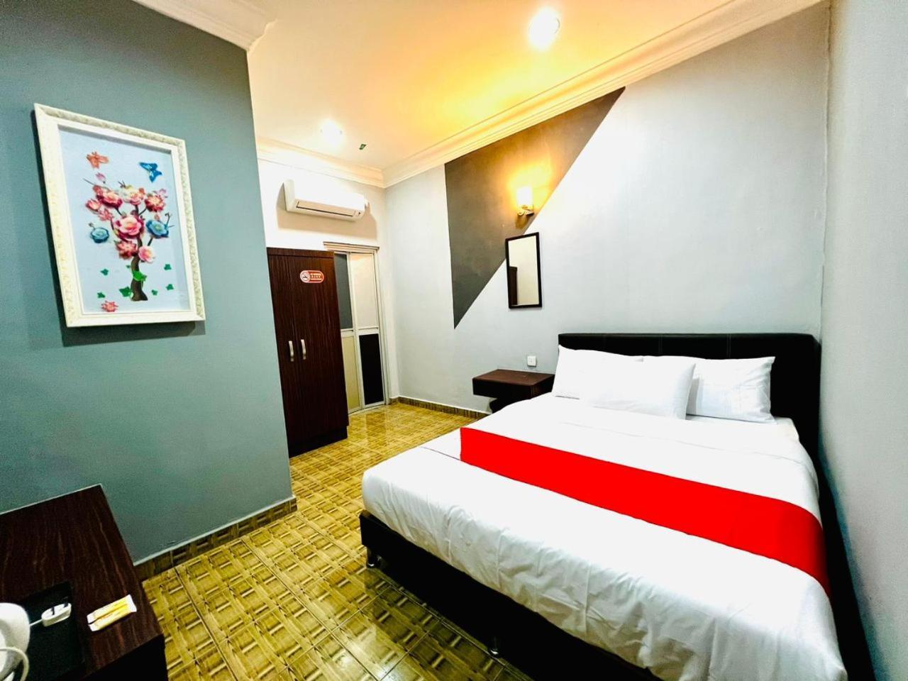 Daily Inn Hotel Mersing Exterior photo