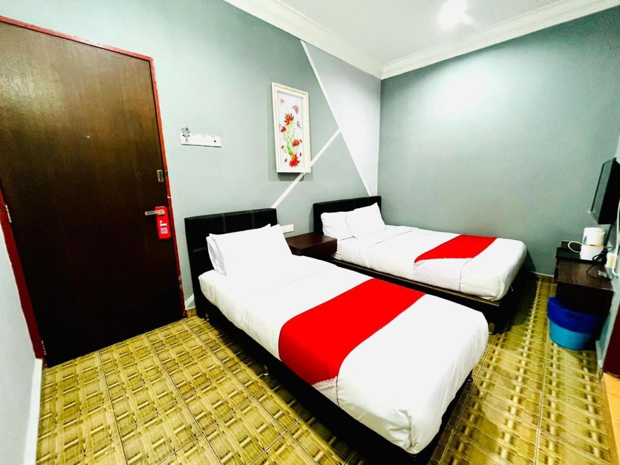 Daily Inn Hotel Mersing Exterior photo